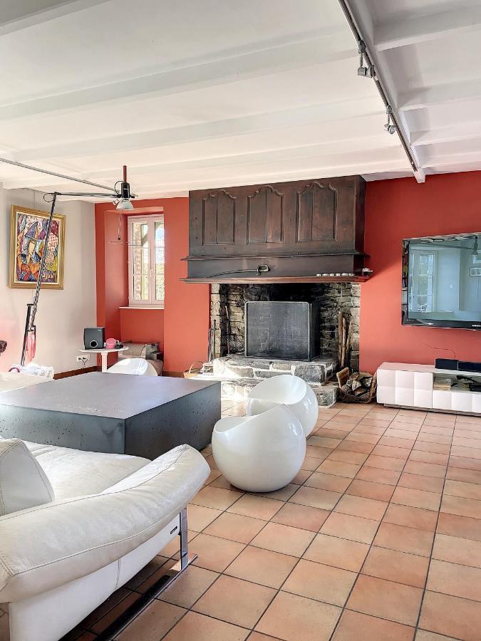 Gite De Charme "La Maison Saint-Leonard" Avec Piscine, Spa, Vue Sur Le Mont Saint-Michel Vains Bagian luar foto