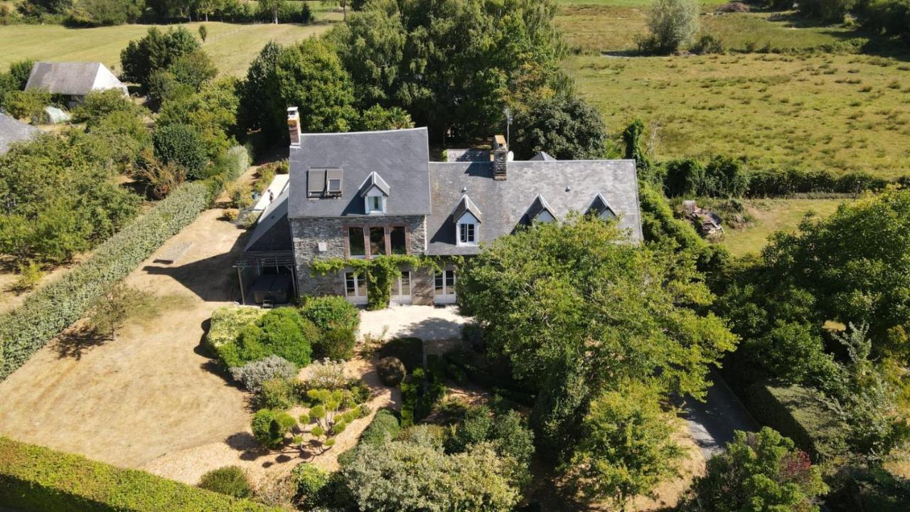 Gite De Charme "La Maison Saint-Leonard" Avec Piscine, Spa, Vue Sur Le Mont Saint-Michel Vains Bagian luar foto